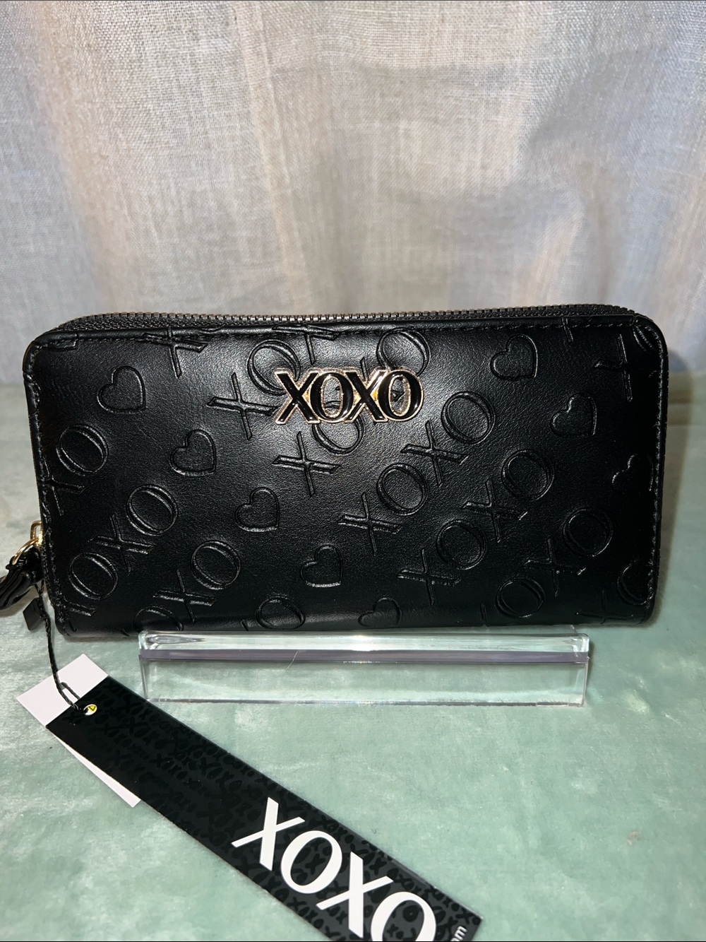 Oxo Black Embossed Card & Key Zip Wristlet